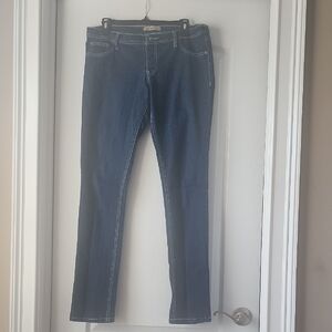 Classic Blue Straight Leg Jeans with Contrast Stitching